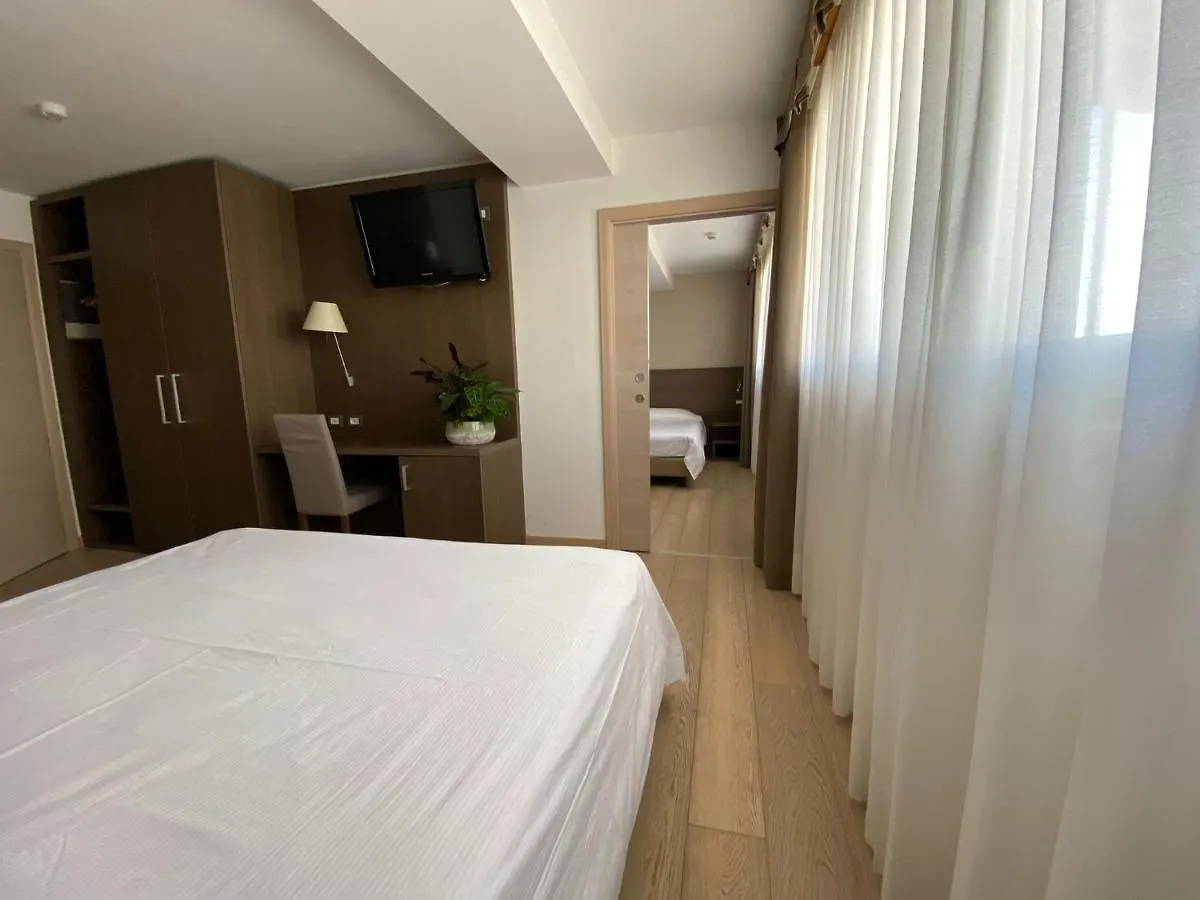 ****  פאסו דל טונלה Grand Hotel Miramonti איטליה