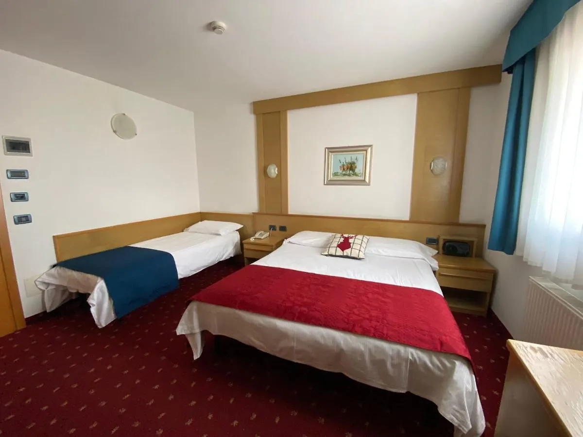 Grand Hotel Miramonti Passo del Tonale 4*,  İtalya